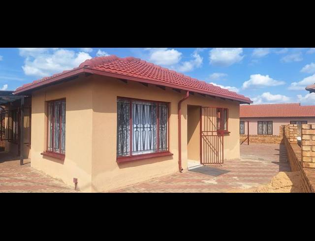 3 BEDROOM HOUSE FOR SALE IN SOSHANGUVE VV